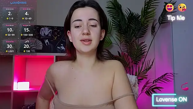 Snapshot of SweetieKendl chatting on March 26, 10:37 pm SweetieKendl online show from March 26, 10:37 pm