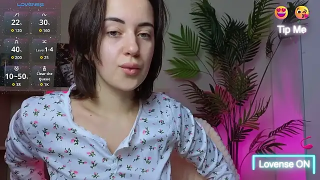 Snapshot of SweetieKendl chatting on March 29, 9:59 pm SweetieKendl online show from March 29, 9:59 pm