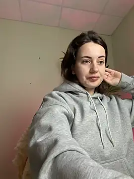 Snapshot of SweetieKendl chatting on June 3, 10:26 pm SweetieKendl online show from June 3, 10:26 pm