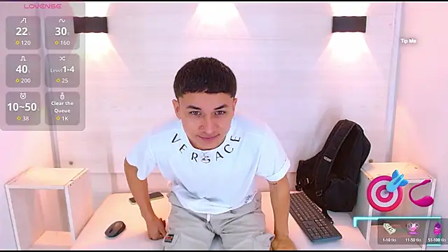 Snapshot of jeic_18 chatting on September 15, 12:16 pm jeic 18 online show from September 15, 12:16 pm