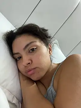 Snapshot of Nathcurly_ chatting on March 2, 3:24 am Nathcurly online show from March 2, 3:24 am