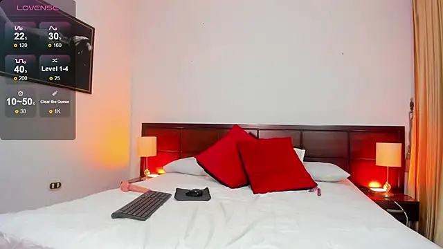 valery camber online show from December 18, 11:40 pm