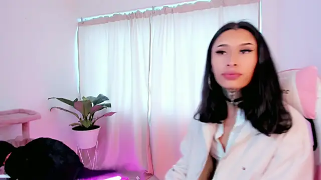 Snapshot of kali_ka_ chatting on February 19, 3:49 pm kali ka online show from February 19, 3:49 pm