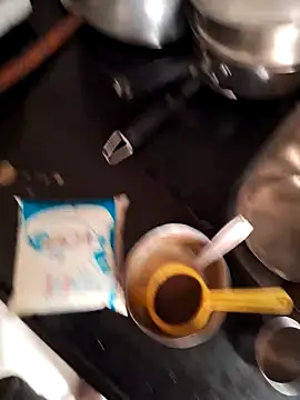 findmemylove online show from December 23, 4:01 am