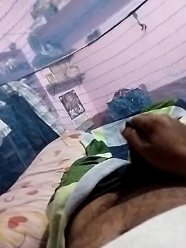 findmemylove online show from December 3, 9:24 pm