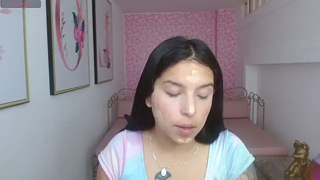 Snapshot of Small_naughty_ chatting on June 7, 1:04 pm Small naughty online show from June 7, 1:04 pm