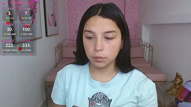 Snapshot of Small_naughty_ chatting on June 9, 1:01 pm Small naughty online show from June 9, 1:01 pm
