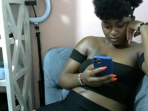 slender-qwene online show from April 23, 2:30 pm