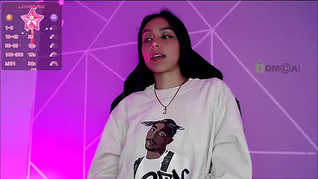 Snapshot of lilylouisee chatting on October 11, 3:39 am lilylouisee online show from October 11, 3:39 am