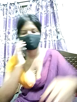 Snapshot of Anusri- chatting on February 5, 6:04 pm Anusri- online show from February 5, 6:04 pm