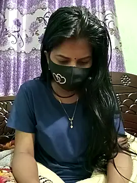 Snapshot of Anusri- chatting on February 7, 4:56 pm Anusri- online show from February 7, 4:56 pm