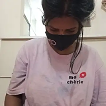 Snapshot of Anusri- chatting on November 22, 1:37 am Anusri- online show from November 22, 1:37 am