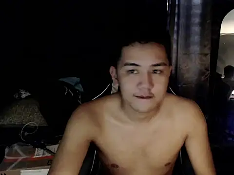 Snapshot of xgregor07 chatting on December 20, 8:43 am xgregor07 online show from December 20, 8:43 am