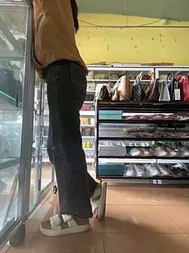 Snapshot of Rosa_998 chatting on December 26, 1:29 am Rosa 998 online show from December 26, 1:29 am