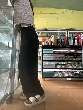 Snapshot of Rosa_998 chatting on December 27, 8:24 am Rosa 998 online show from December 27, 8:24 am