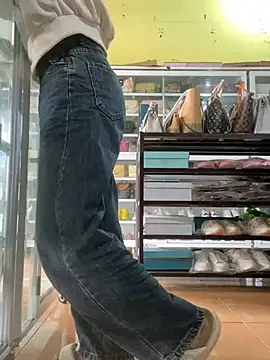 Snapshot of Rosa_998 chatting on December 28, 7:55 am Rosa 998 online show from December 28, 7:55 am