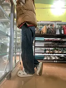 Snapshot of Rosa_998 chatting on January 1, 1:04 am Rosa 998 online show from January 1, 1:04 am