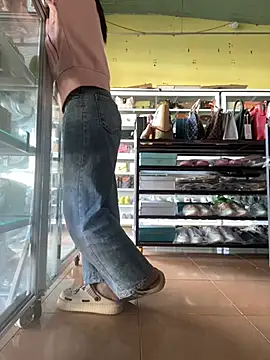 Snapshot of Rosa_998 chatting on January 2, 1:17 am Rosa 998 online show from January 2, 1:17 am