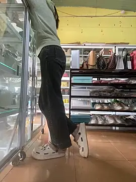 Snapshot of Rosa_998 chatting on January 5, 8:32 am Rosa 998 online show from January 5, 8:32 am