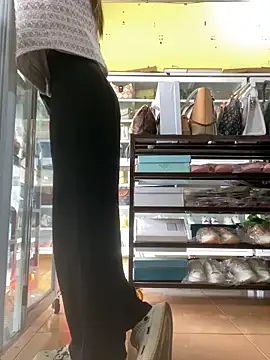 Snapshot of Rosa_998 chatting on January 15, 8:41 am Rosa 998 online show from January 15, 8:41 am