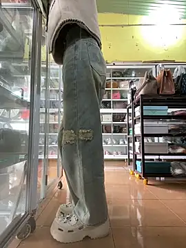 Snapshot of Rosa_998 chatting on February 11, 2:03 am Rosa 998 online show from February 11, 2:03 am