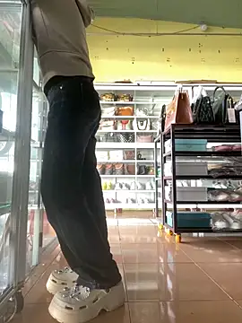 Snapshot of Rosa_998 chatting on February 15, 1:10 am Rosa 998 online show from February 15, 1:10 am