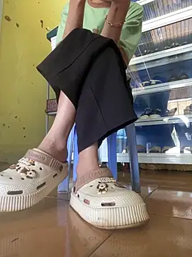 Snapshot of Rosa_998 chatting on February 17, 8:30 am Rosa 998 online show from February 17, 8:30 am