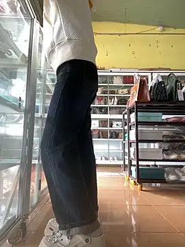 Snapshot of Rosa_998 chatting on February 19, 1:29 am Rosa 998 online show from February 19, 1:29 am