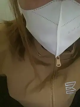 Snapshot of Rosa_998 chatting on February 25, 7:31 am Rosa 998 online show from February 25, 7:31 am