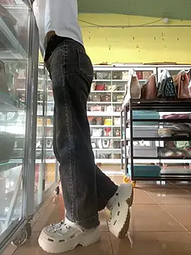 Snapshot of Rosa_998 chatting on March 4, 1:23 am Rosa 998 online show from March 4, 1:23 am