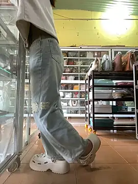 Snapshot of Rosa_998 chatting on March 8, 1:17 am Rosa 998 online show from March 8, 1:17 am