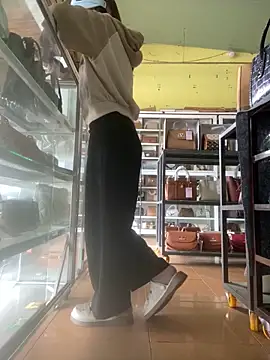 Snapshot of Rosa_998 chatting on November 8, 2:34 am Rosa 998 online show from November 8, 2:34 am