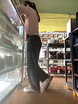 Snapshot of Rosa_998 chatting on November 12, 12:33 am Rosa 998 online show from November 12, 12:33 am