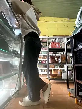 Snapshot of Rosa_998 chatting on December 1, 12:59 am Rosa 998 online show from December 1, 12:59 am