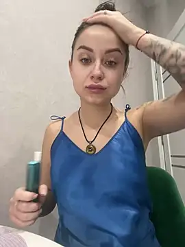 ellie ssexy online show from December 24, 4:44 am