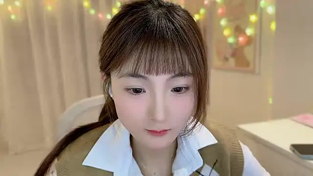 Snapshot of SHUIshui_ chatting on February 10, 4:47 pm SHUIshui online show from February 10, 4:47 pm