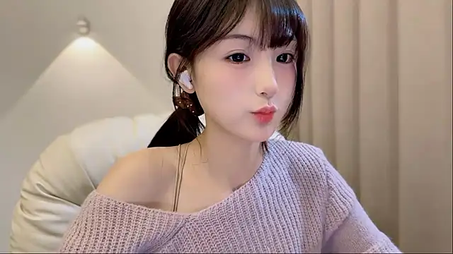 Snapshot of SHUIshui_ chatting on December 14, 1:05 pm SHUIshui online show from December 14, 1:05 pm