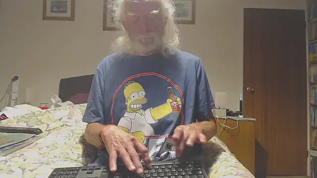 Snapshot of WaverlyKernow chatting on June 3, 8:17 am WaverlyKernow online show from June 3, 8:17 am
