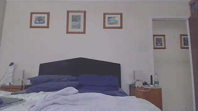 Snapshot of WaverlyKernow chatting on July 12, 5:59 pm WaverlyKernow online show from July 12, 5:59 pm