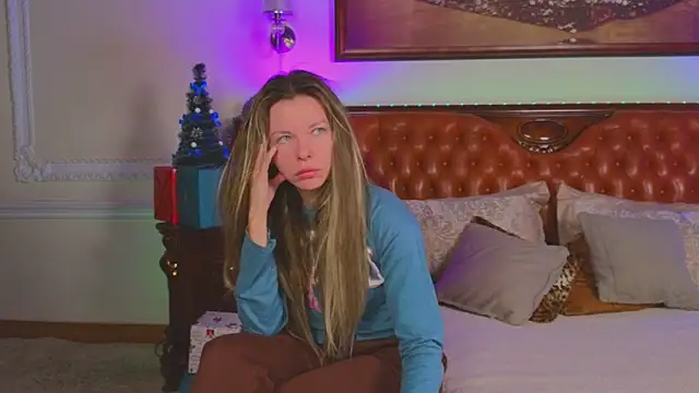 Real Tini online show from December 18, 6:08 am