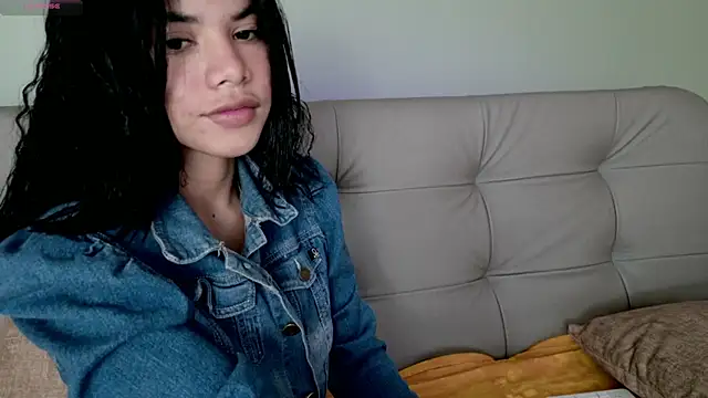 were-Naughty online show from February 6, 4:25 pm