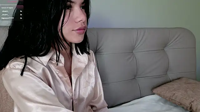 were-Naughty online show from February 15, 8:01 pm