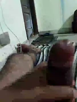 Snapshot of TeluguBoyAbhi chatting on December 19, 1:18 am TeluguBoyAbhi online show from December 19, 1:18 am