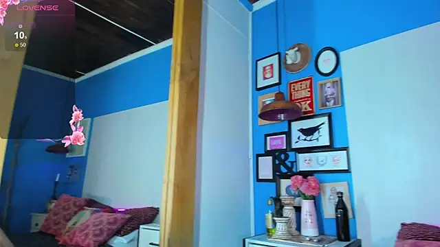 Snapshot of ElianFoxter chatting on December 27, 10:16 pm ElianFoxter online show from December 27, 10:16 pm