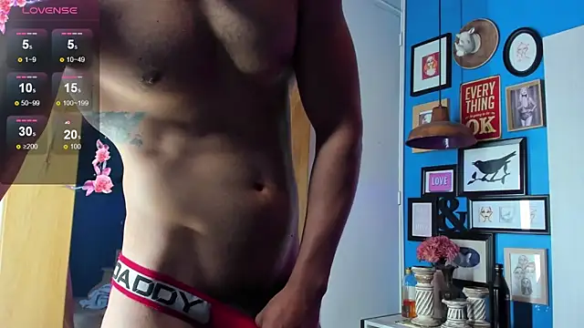 Snapshot of ElianFoxter chatting on February 14, 12:19 am ElianFoxter online show from February 14, 12:19 am