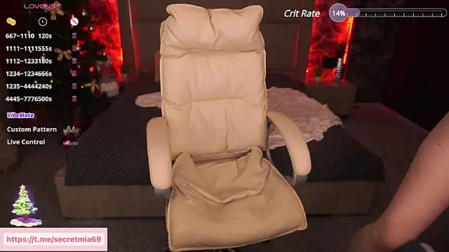 Snapshot of SecretDesireMe chatting on December 26, 5:19 pm SecretDesireMe online show from December 26, 5:19 pm