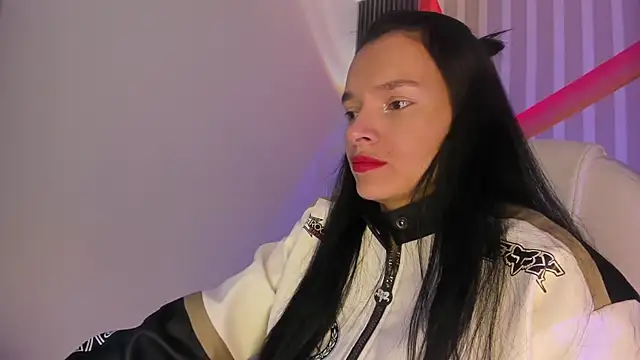 Snapshot of _shantal_smith chatting on May 29, 12:41 am shantal smith online show from May 29, 12:41 am