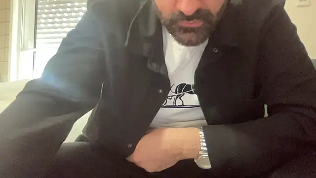 Akismegls online show from April 30, 9:59 am