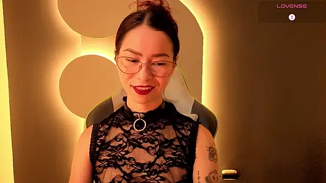rosse 98  online show from May 9, 1:16 pm