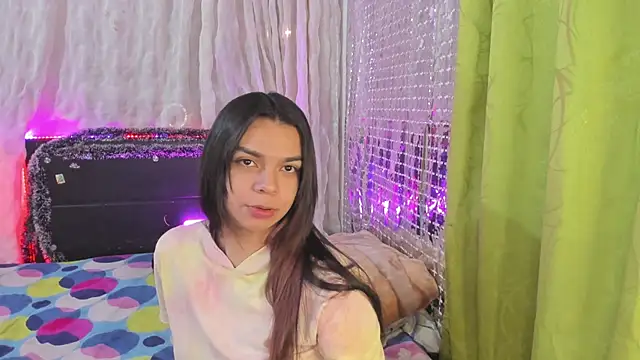 Snapshot of Megan_Miles02 chatting on January 6, 12:16 am Megan Miles02 online show from January 6, 12:16 am